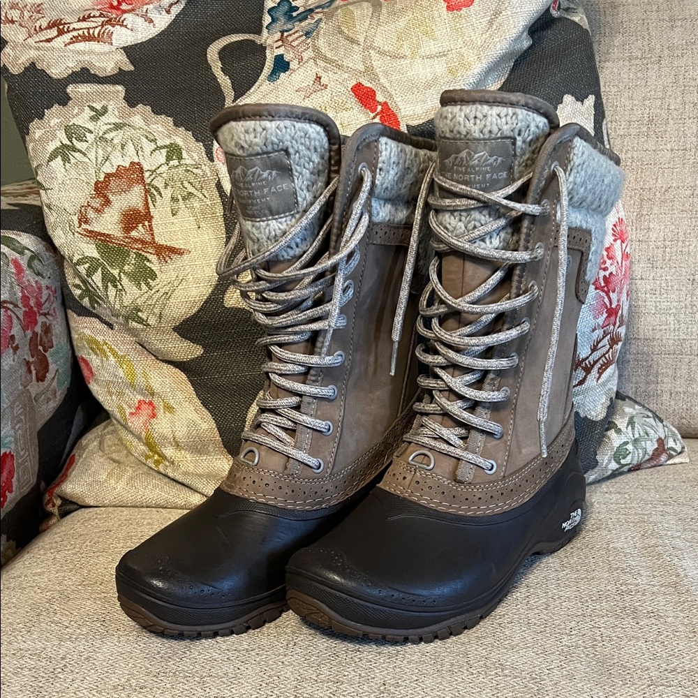 The North Face Women's Tan and Brown Winter Boots